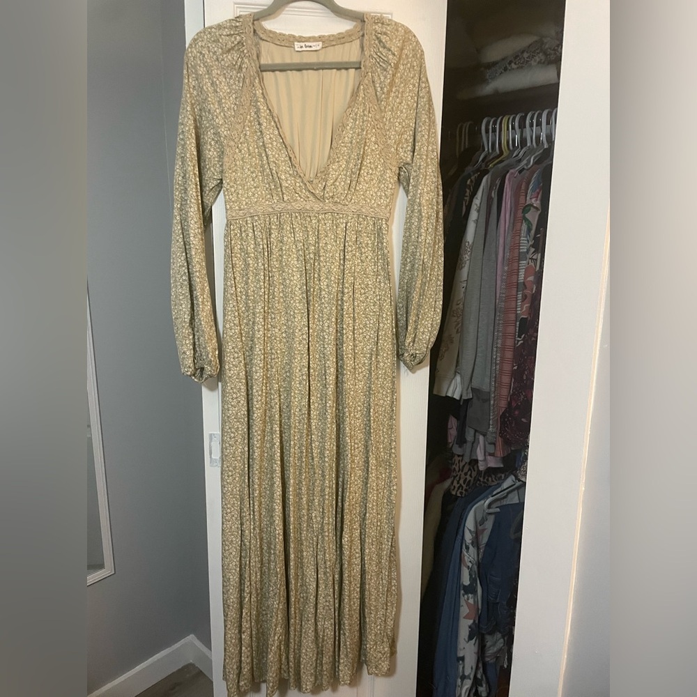 In Loom Floral Long Sleeve Maxi Dress